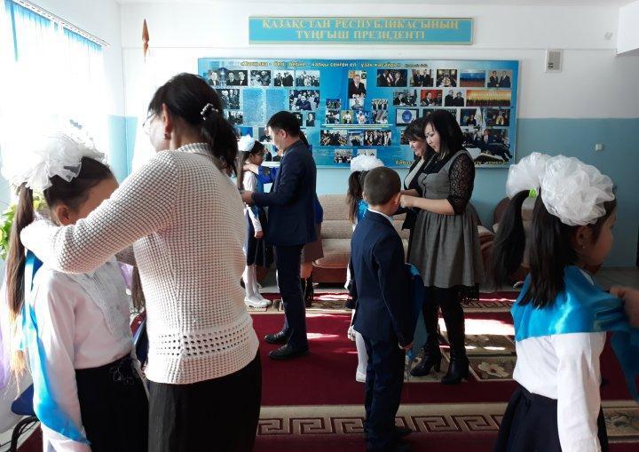 "Желтоқсан құрбандарын еске алу" кешіне шақырылған қонақтармен өткізілген іс-шарадан көріністер.