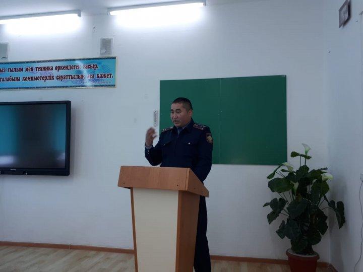 Ахмет Байтұрсынов мектебінде 15.03.2019 жылы мектеп инспекторы С. Дүйсебековтың қамқоршылық кеңес алдында есебі өтті.