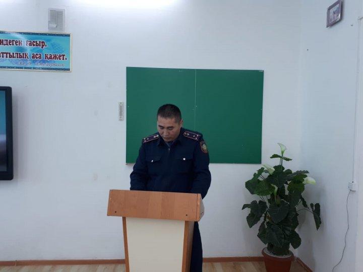 Ахмет Байтұрсынов мектебінде 15.03.2019 жылы мектеп инспекторы С. Дүйсебековтың қамқоршылық кеңес алдында есебі өтті.