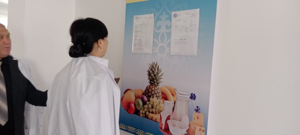 Бүгін мектеп асханасына білім бөлімінің басшысы зерделеу жұмысын өткізді.